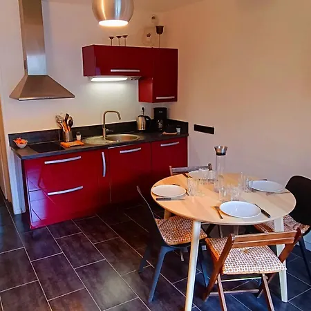 Rez-de-chaussee, Parking, Terrasse, A 300m De La Plage 쿠르쇨 쉬르 메르